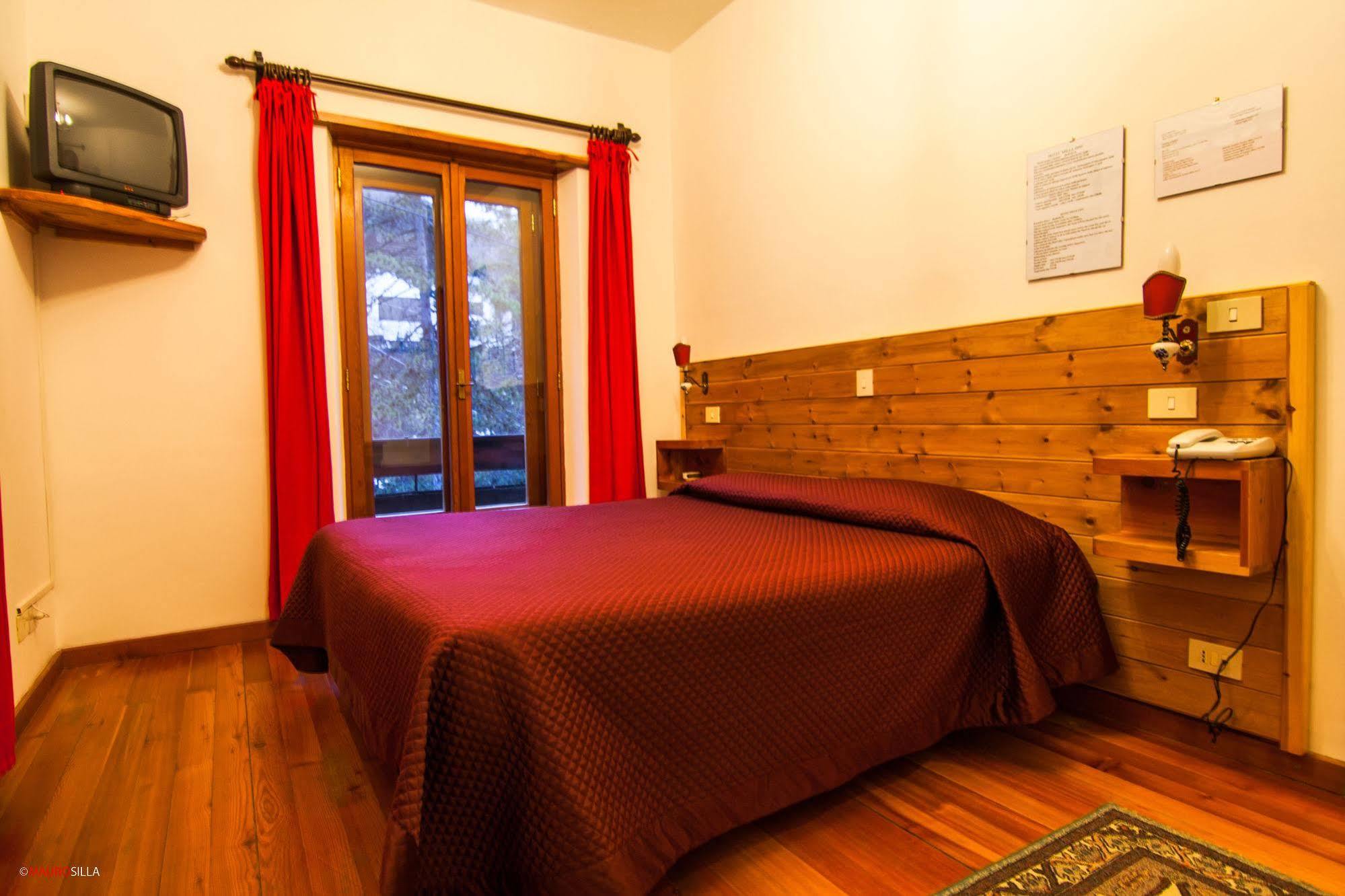 Hotel Garni Mille Pini Scanno Exterior photo